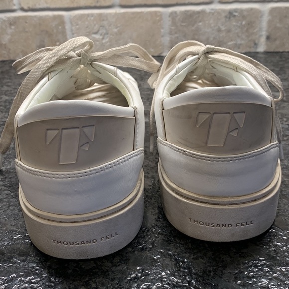 Thousand Fell mens sneaker 9 1/2 - Picture 2 of 8